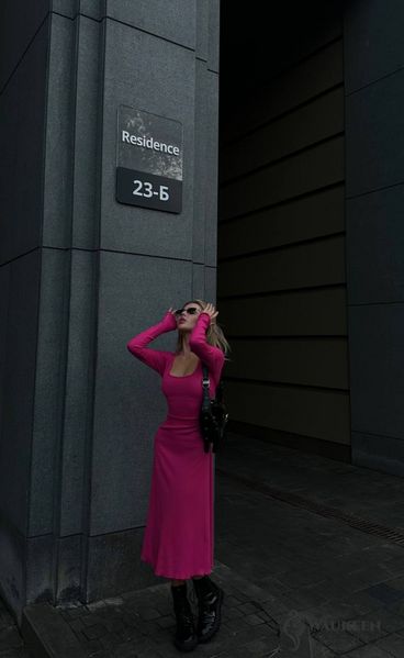 Жіноча базова трикотажна сукня колір малина р.42/46 446399 446399 фото