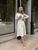 Женское платье из вельвета с поясом цвет светло-бежевый р.50/52 446329 446329 фото
