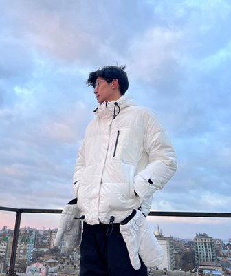 Мужская зимняя куртка цвет белый р.M 449724 449724 фото