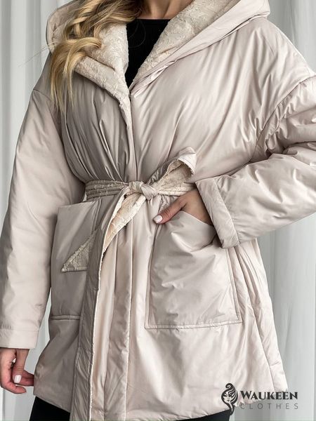 Жіноча тепла куртка під пояс колір бежевий р.52/54 450281 450281 фото