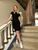Женское платье в рубчик с поясом цвет черный р.универсальный 455893 455893 фото