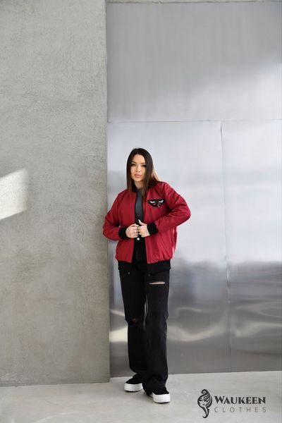 Жіноча куртка бомбер колір бордовий р.52/54 450807 450807 фото