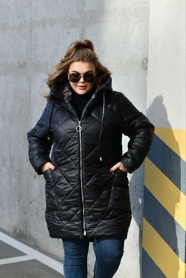 Жіноча тепла курточка колір чорний р.54 445898 445898 фото