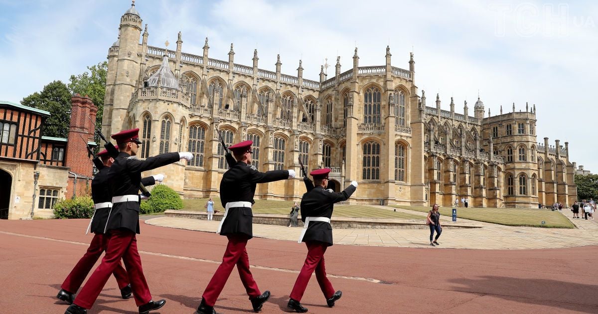 Від Букінгемського палацу до Сандрінгему: королівські замки, в яких мешкають привиди
