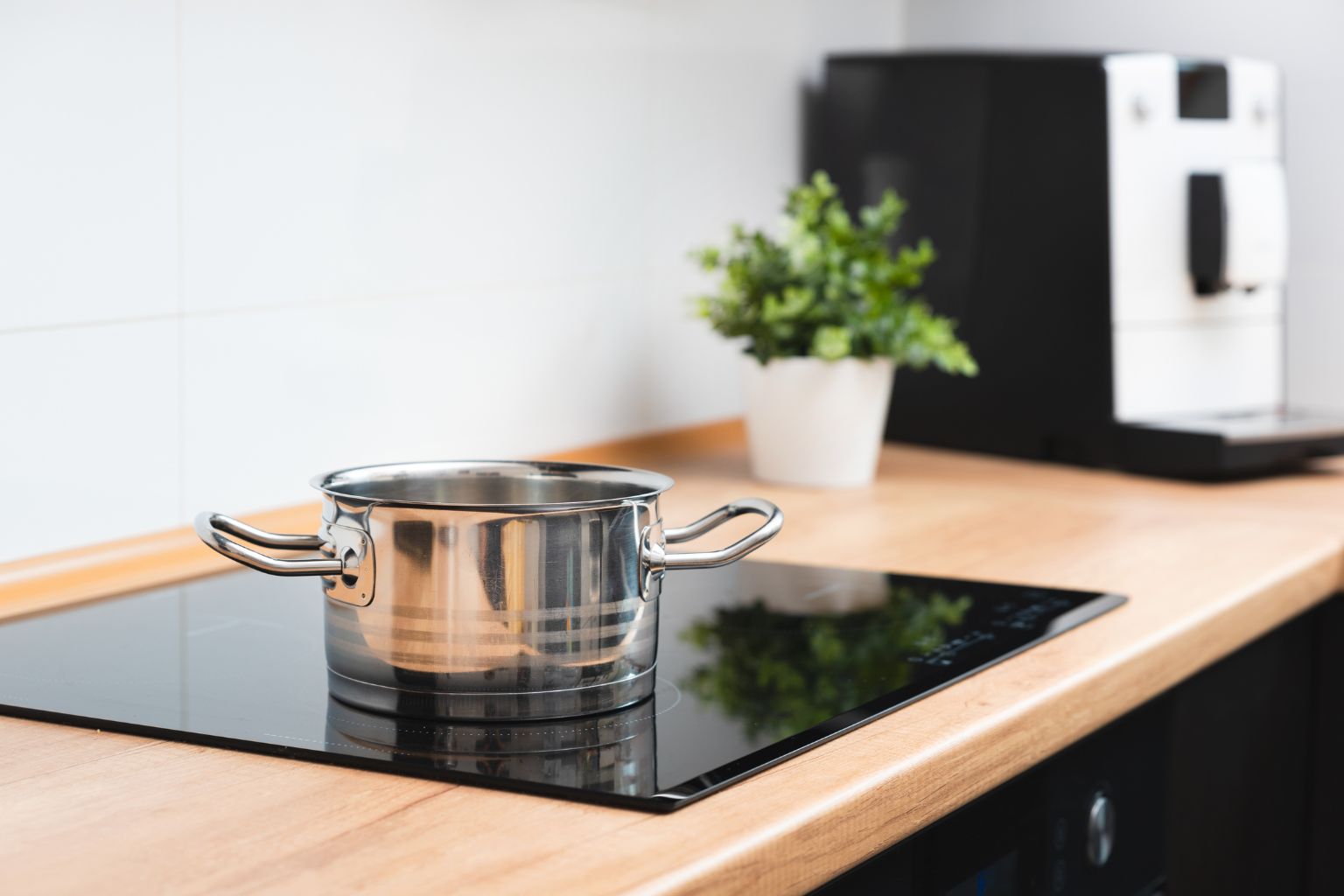 индукционная плита не видит посуду